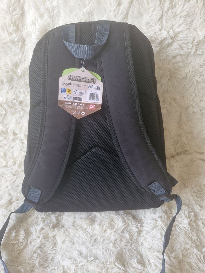 Cartable minecraft et agenda - photo numéro 2
