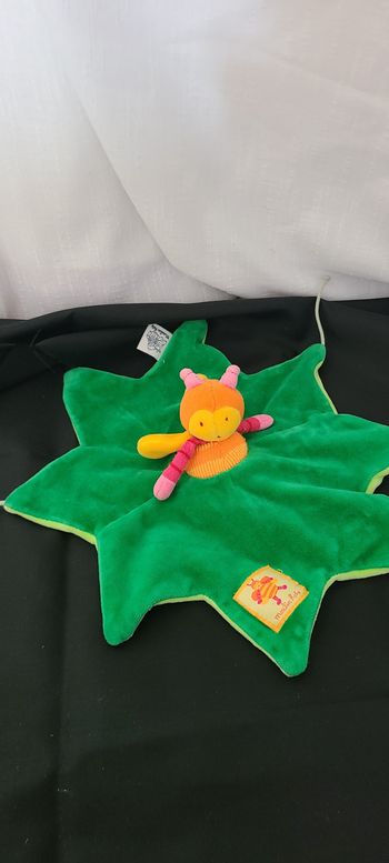 Doudou plat étoile verte louna l'abeille MOULIN ROTY