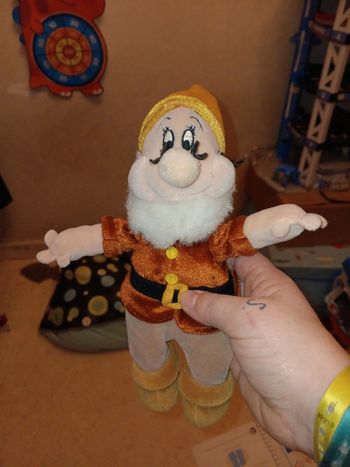 Peluche doc des 7 nains disney lunettes cassées pas vinted go