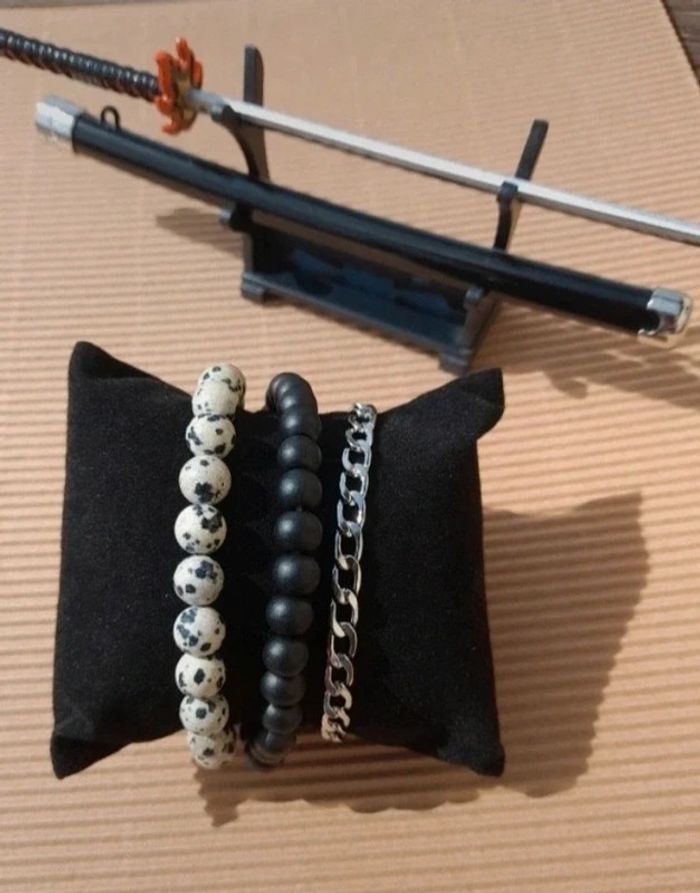 Lot 3 bracelets assortis