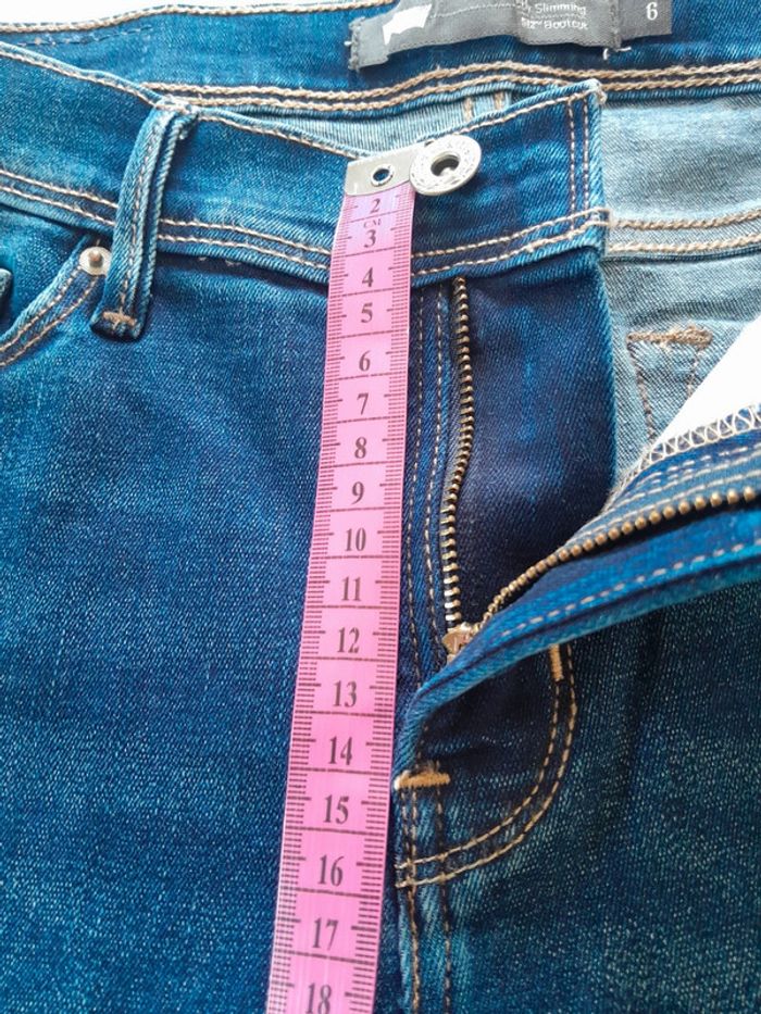 Jean Levi's 512 boot cut perfection Slimming 28/32 - photo numéro 10