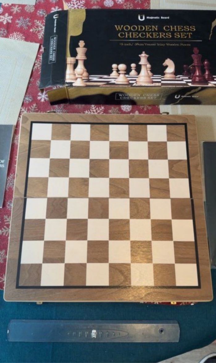 Jeu d'échecs magnétique en bois - Premium 39 × 39 ст - photo numéro 3