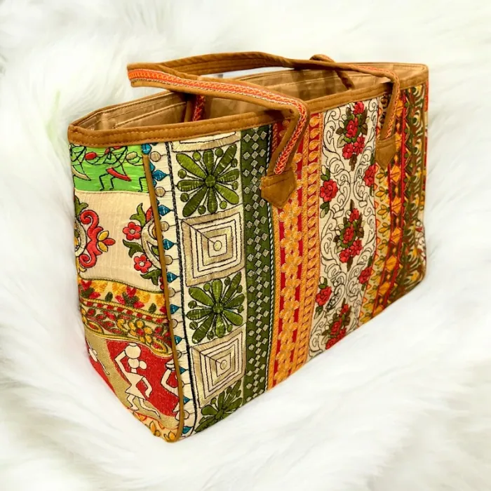 Magnifique sac à main tout en broderie - grande taille 40x30 cm - modèle unique - photo numéro 4