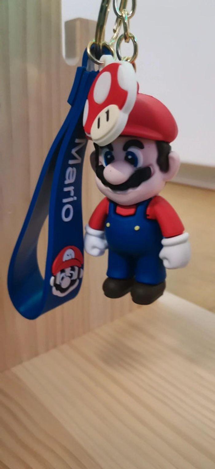 Superb porte clé figurine univers Nintendo - photo numéro 2