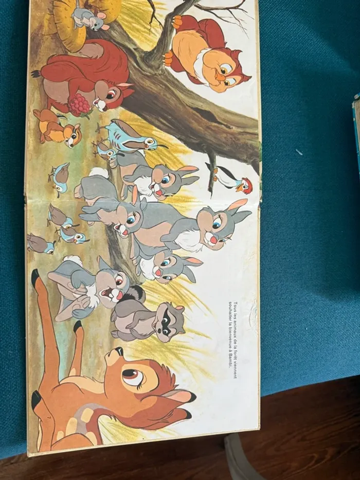 Livre ancien deux coqs d’or Bambi Walt Disney Les mille parfums album extraordinaire - photo numéro 6