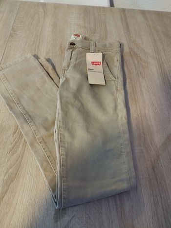 jean Levi's neuf avec étiquette garçon taille 12 ans