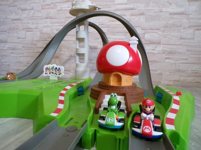 Circuit Deluxe Mario Kart motorisé - Hot Wheels - photo numéro 7