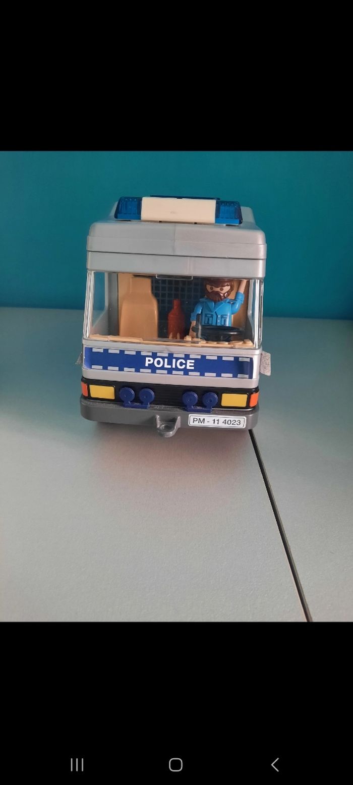 Fourgon Playmobile