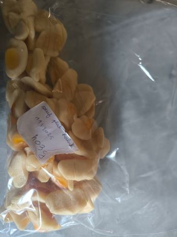 403 g d'œuf au plat date courtes