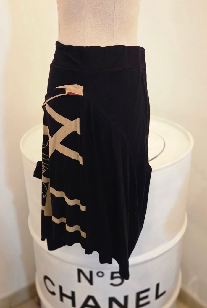 Jupe Desigual T.36/38 – coupe asymétrique – noir & beige motifs bijoux – style bohème chicl - photo numéro 8