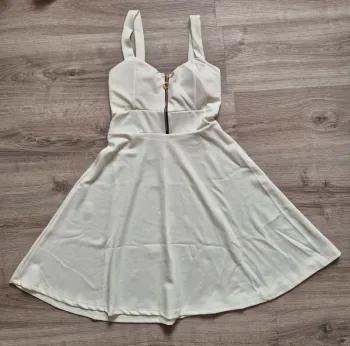 Robe à bretelles