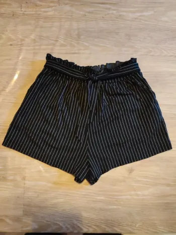 Short fille rayé