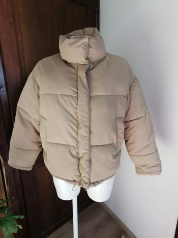 Veste beige courte doudoudne Bershka taille S