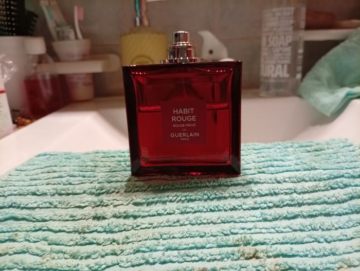 Habit rouge Guerlain - photo numéro 2