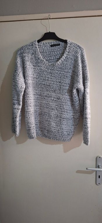 Pull gris