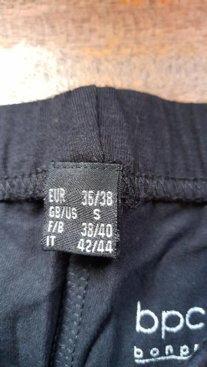 Legging corsaire Taille 38/40 - photo numéro 3