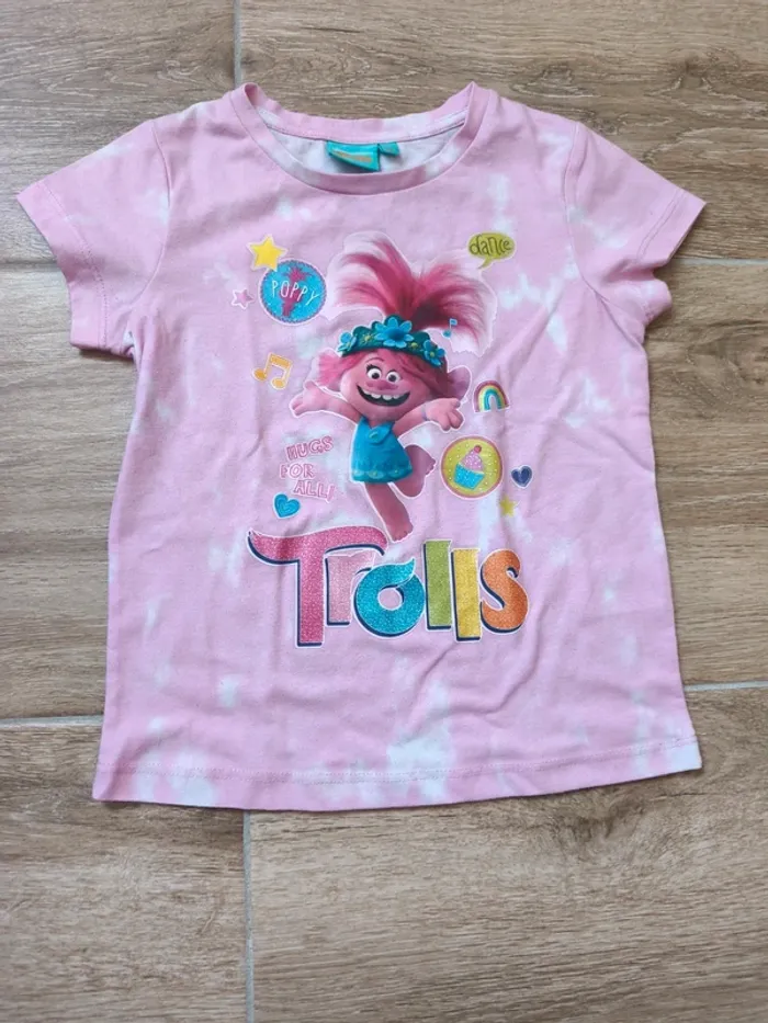 T-shirt trolls