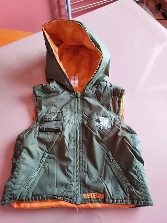 veste à capuche sans manche 12 mois "baby club"