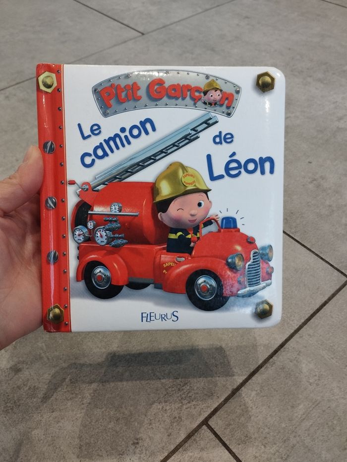 Livre p'tit garçon le camion de Léon