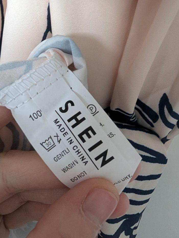 Robe longue dos nu SHEIN – imprimé bleu marine sur fond beige – taille M – neuve sans étiquette - photo numéro 8