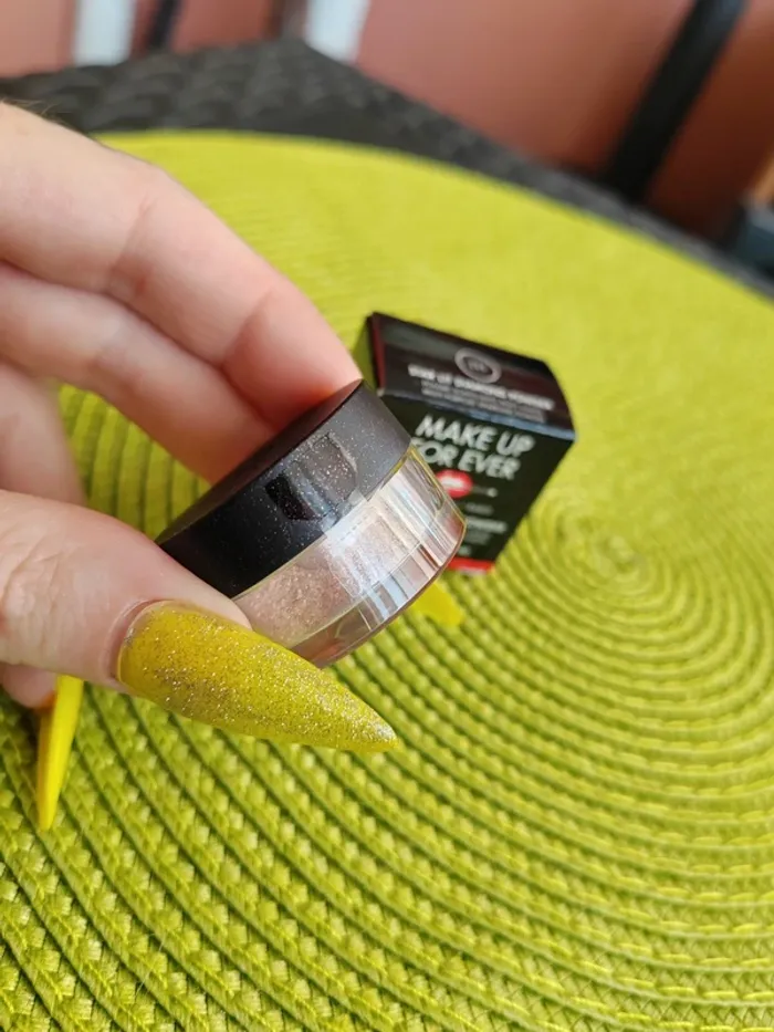 Poudre pailletée / Poudre scintillante Make up Forever - Star Lit Diamond Powder / Highlighter - photo numéro 5