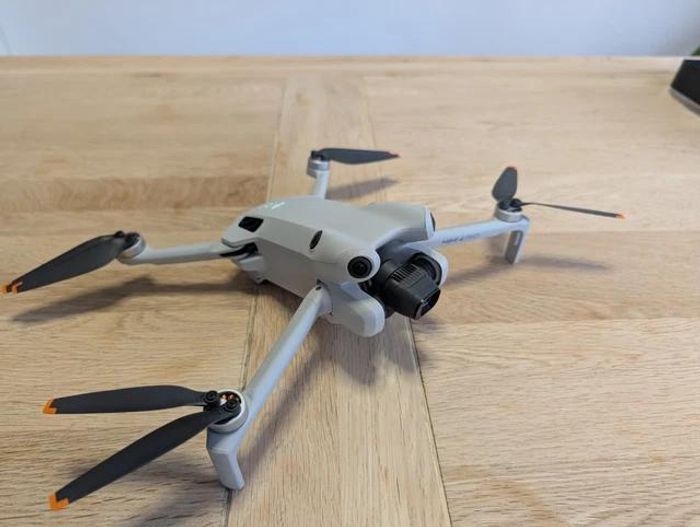 DJI Mini 3 Pro et Fly More Kit Plus (batterie supplémentaire, hélices,. - photo numéro 7