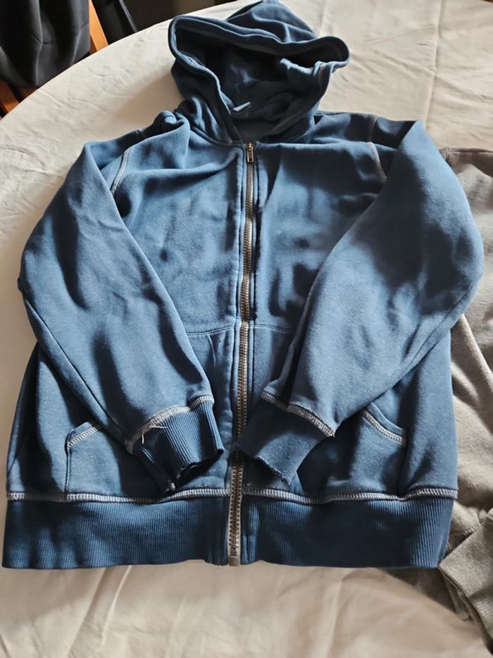 Lot 2 vestes à capuches 10/12 ans - photo numéro 3