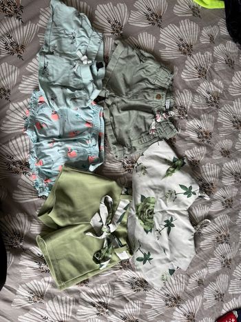 Lots de shorts filles 3ans