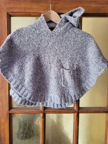 Cape à capuche taille 5 ans NKY