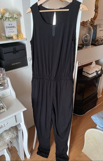 Combinaison pantalon sans manche noire légère T.M Vero Moda neuve 🖤