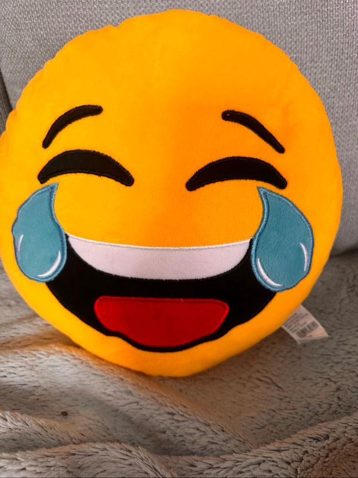 Coussins Emojis - photo numéro 3