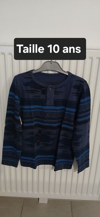 Tee-shirt garçon manches longues Taille 10 ans marque Pataugas