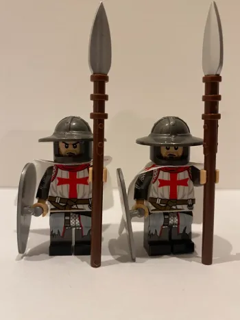 Figurine type lego 2 soldats templiers. Templiers