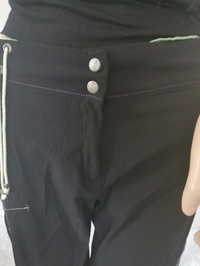 Pantacourt. Noir-vert. Taille 38. La Mode Est À Vous - photo numéro 5