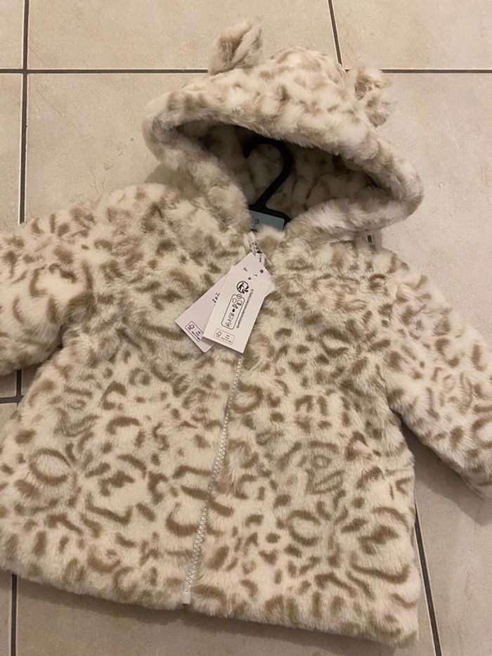 Veste fausse fourrure doudoune bébé fille 9 mois Tex léopard - photo numéro 2