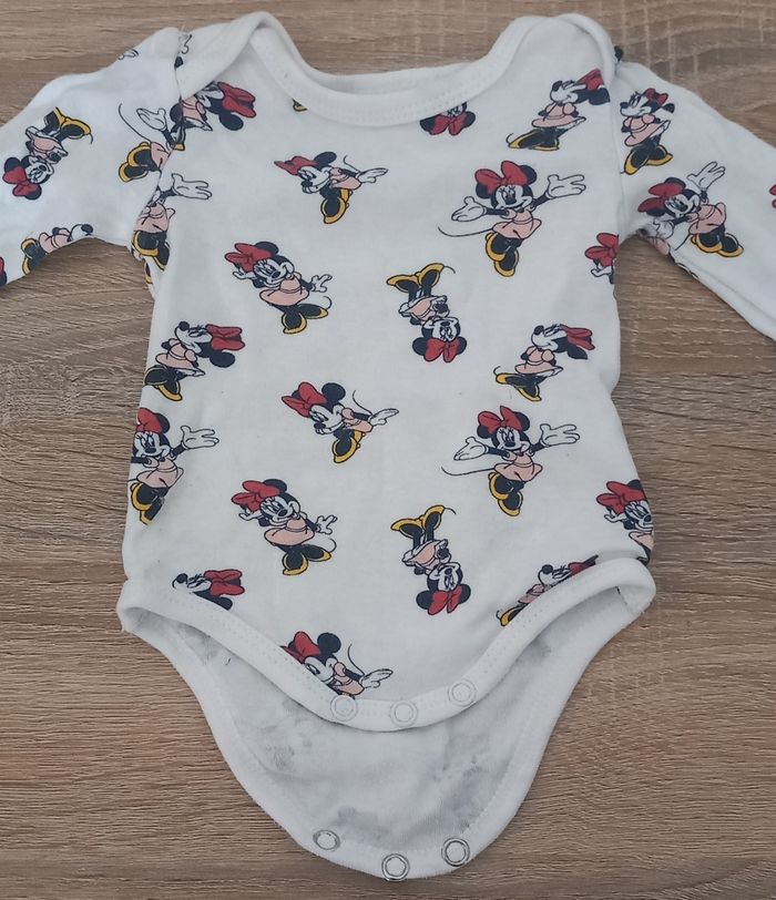 Lot de 2 body fille taille 1 mois. Disney minnie - photo numéro 3