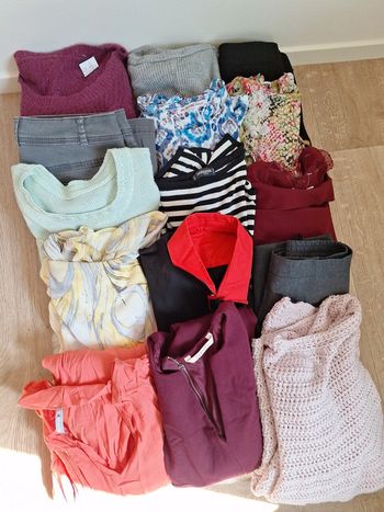 Lot n°2 15 vêtements bien lire l'annonce