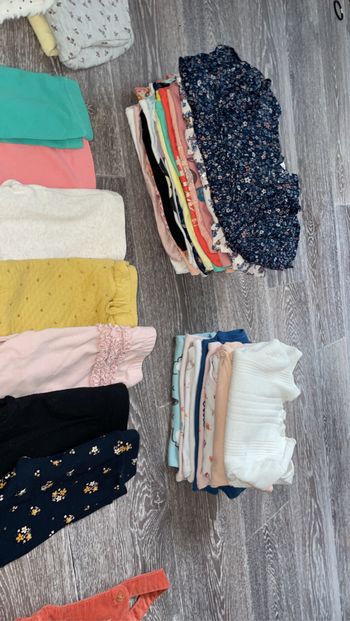Lot de vêtements 6mois filles