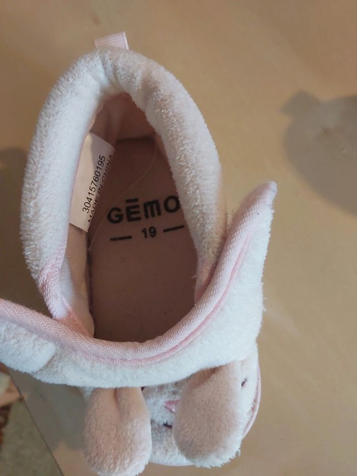Chaussons t.19 - photo numéro 2