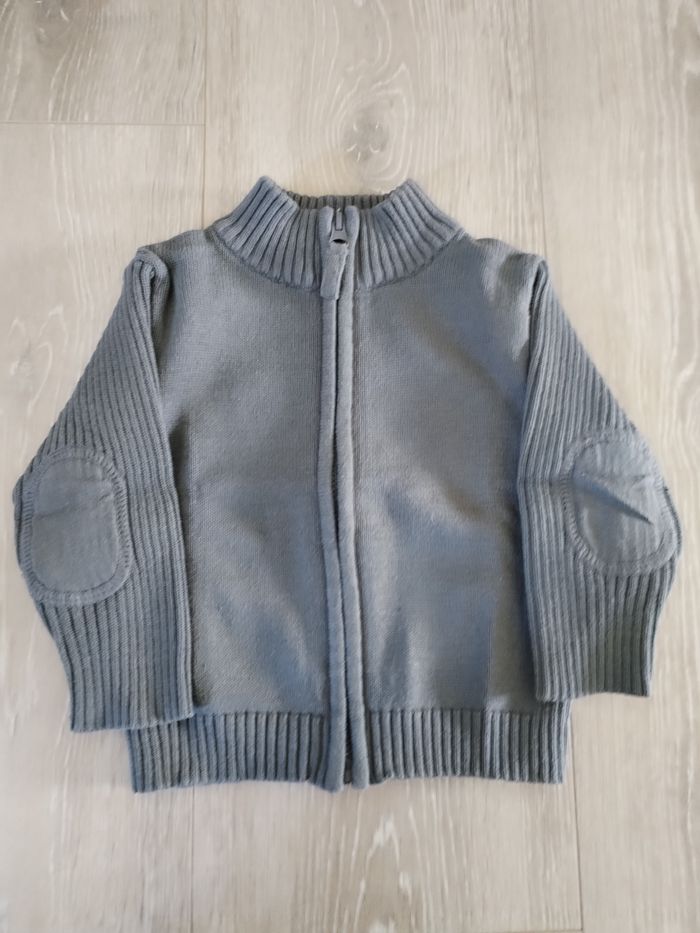 Lot 3 gilets 6 mois - photo numéro 3