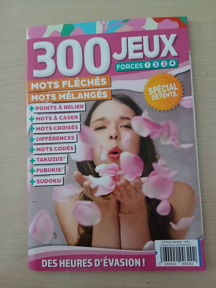 Livre neuve 300 jeux special detente - photo numéro 2