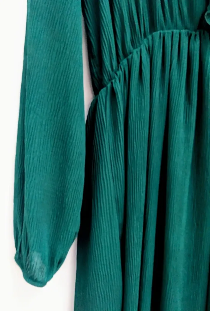 Très jolie robe verte Zara taille L - photo numéro 3