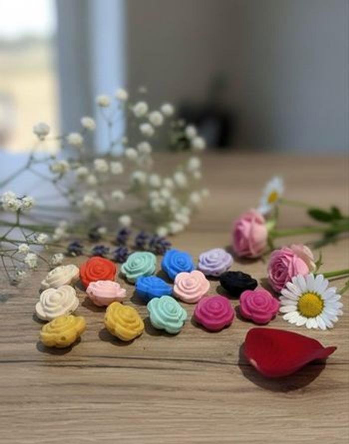 Lot de 15 perles fleurs en silicone - photo numéro 2