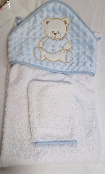 Cape de bain +gans de toilette ourson bleu 