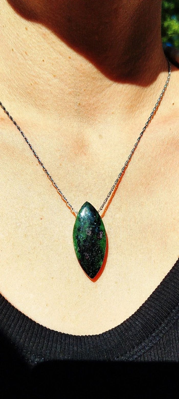 Collier Mythique en Rubis Zoïsite 💫 Harmonie des Forces Sacrées - photo numéro 3