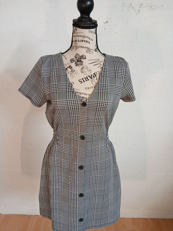 Robe Jennyfer Taille L tbe - photo numéro 3