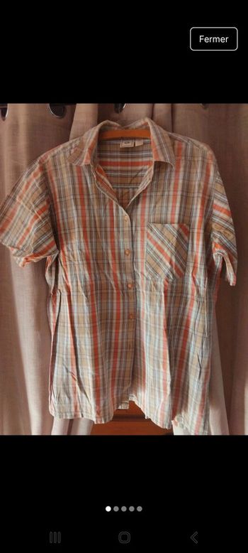 Chemisette à carreaux offerte dans un lot