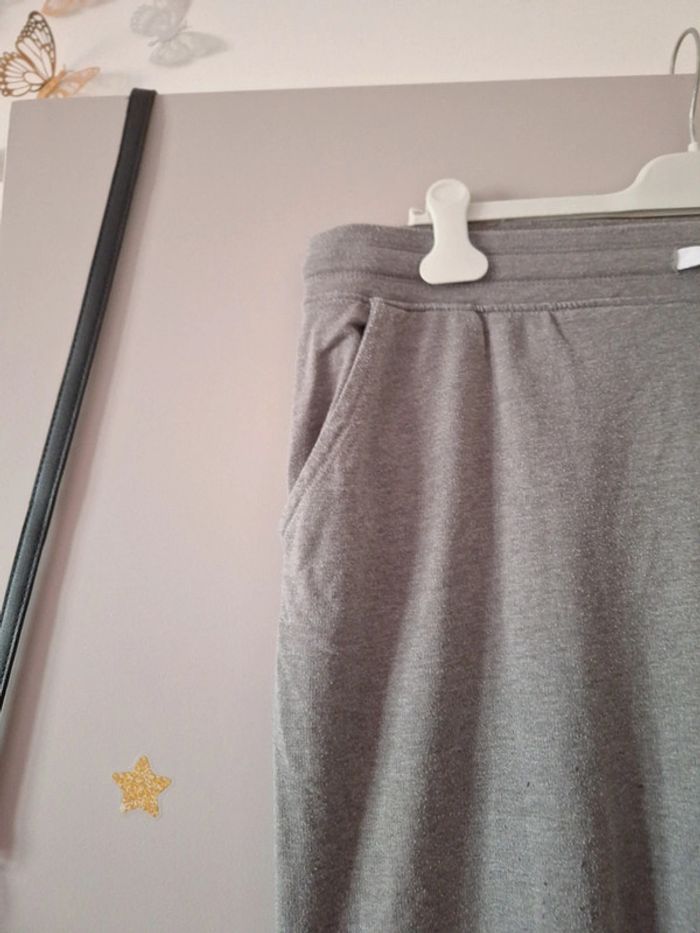 Jogging neuf - photo numéro 3