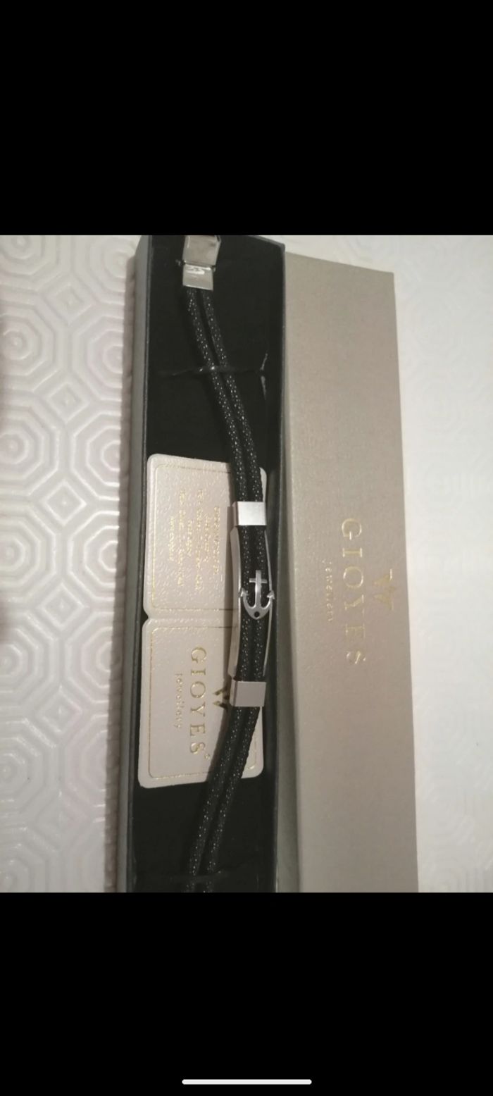 Beau bracelet Gioyes en simili cuir. - photo numéro 2