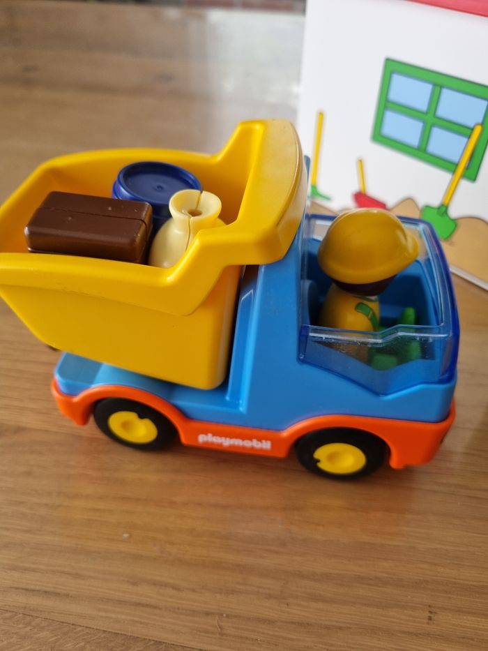 Camion benne avec son garage playmobil 1.2.3 complet - photo numéro 6